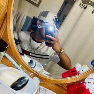 Meet your Posher, Maynor noé